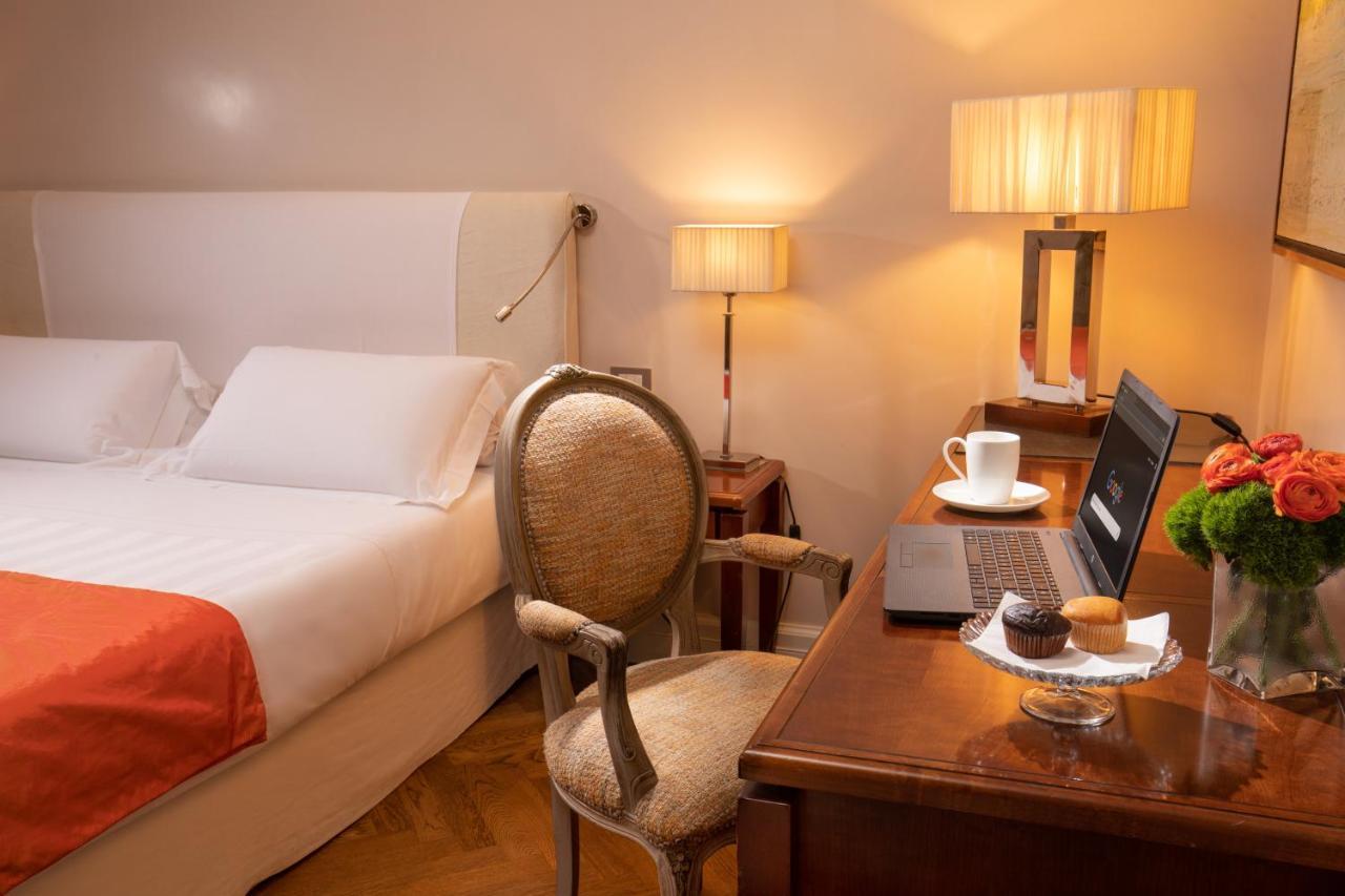 Vivaldi Luxury Rooms Рим Екстер'єр фото