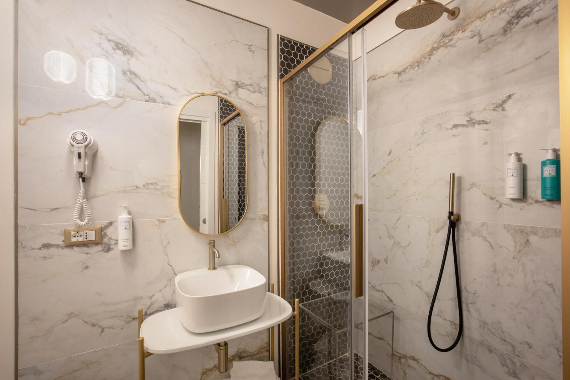 Vivaldi Luxury Rooms Рим Екстер'єр фото