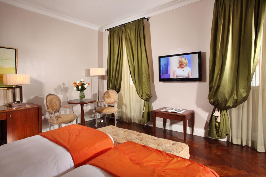 Vivaldi Luxury Rooms Рим Екстер'єр фото